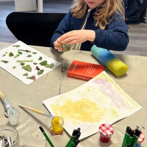 enfants qui participent a des ateliers montessori l arbre aux pepites